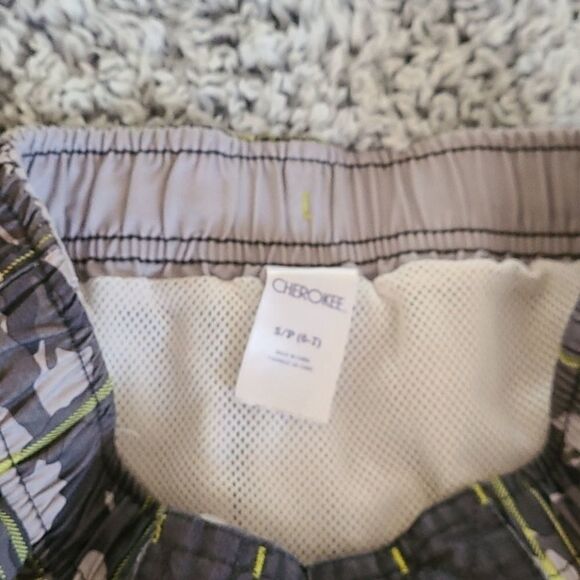 Army style trunks   - Picture 2 of 3